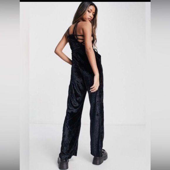 Free People black‎ Velvet Tie-Side Overalls Jumpsuit size small brand new - Picture 4 of 5